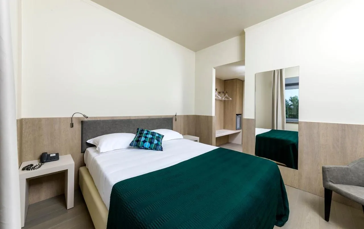 Peralba Autohotel Cornaredo 4*,  Italien