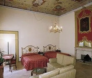 Hotel La Luna Lucca